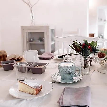 Al Devesio Bed & Breakfast 3*